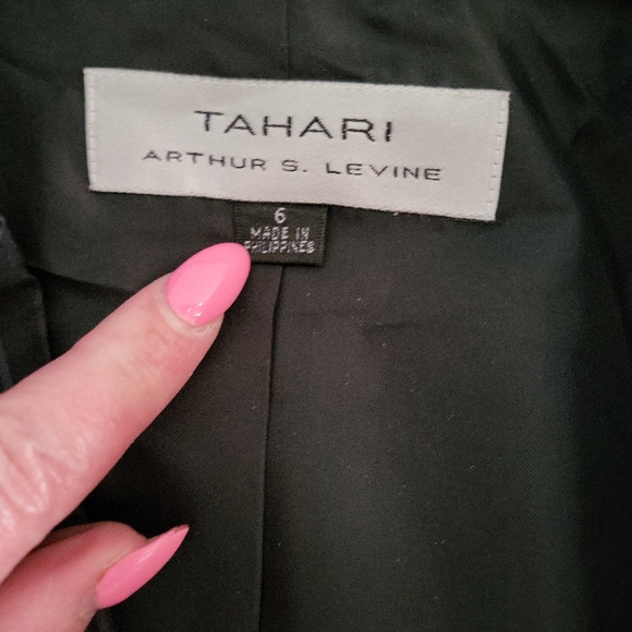 Tahari by Arthur Levine blazer - Picture 2 of 3